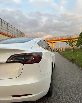 Tesla Model 3 cena 120000 przebieg: 46000, rok produkcji 2020 z Warszawa małe 436